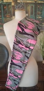 Camo grey and pink leggings